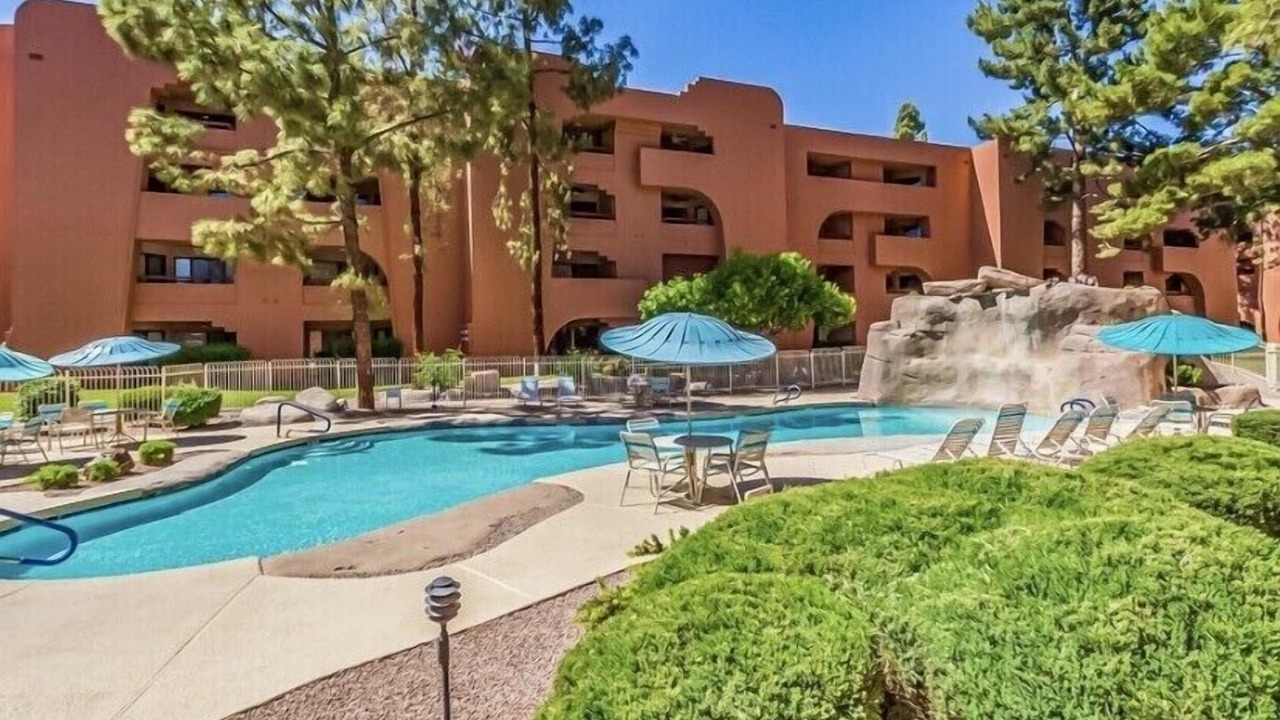 Photo of Outdoor in Paradise Valley Village