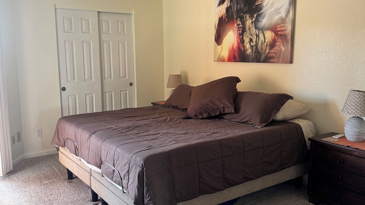 Photo of Bedroom in Paradise Valley Village