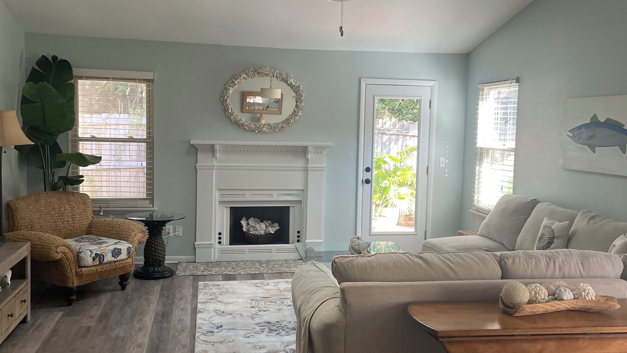 Photo of Livingroom in Mount Pleasant