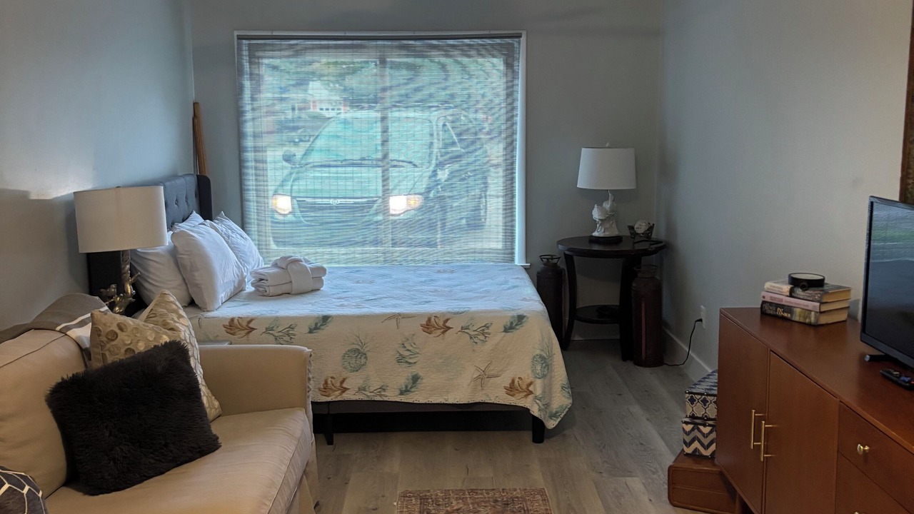 Photo of Livingroom in Mount Pleasant