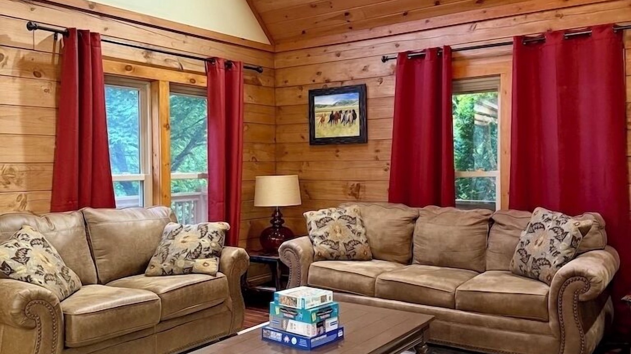 Photo of Livingroom in Rutherfordton