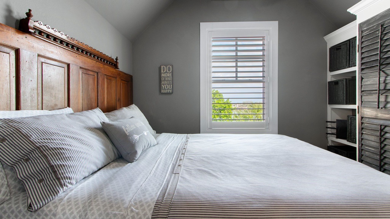 Photo of Bedroom in Granbury