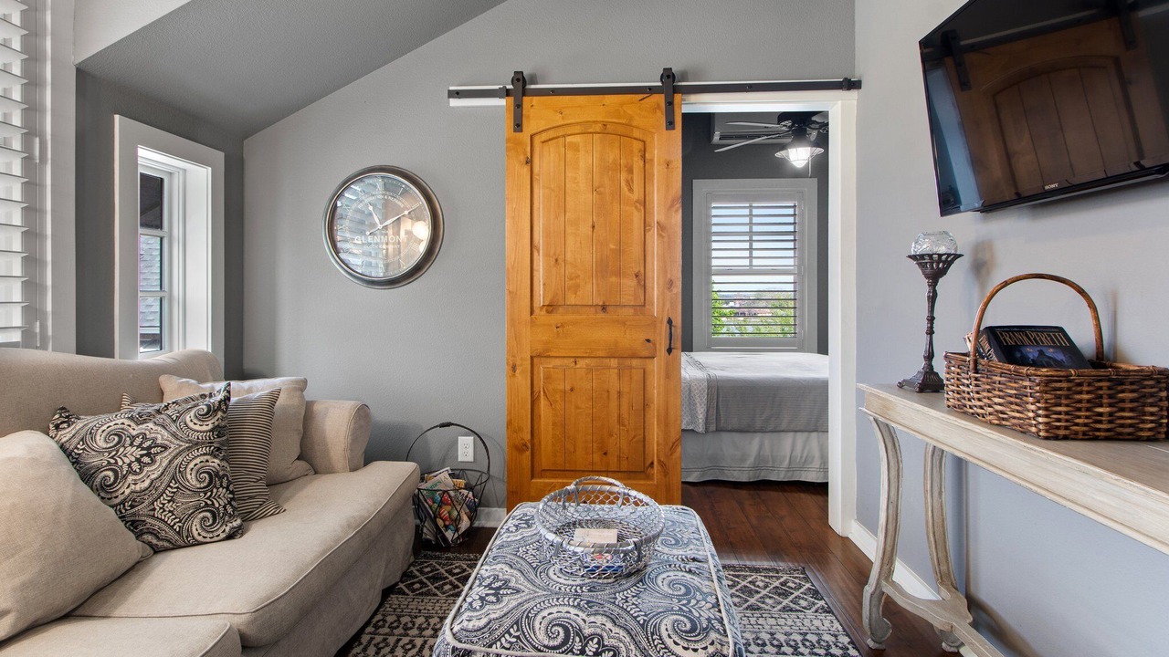 Photo of Livingroom in Granbury