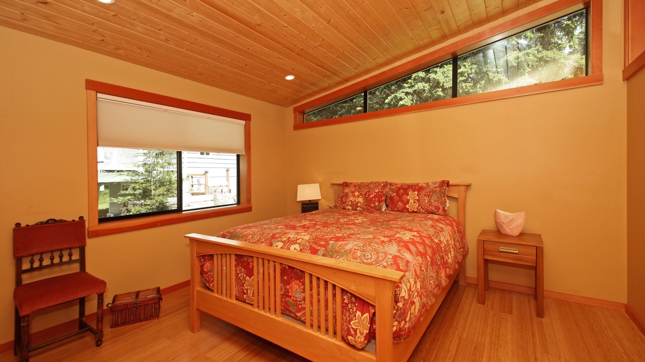 Photo of Others in Freeland