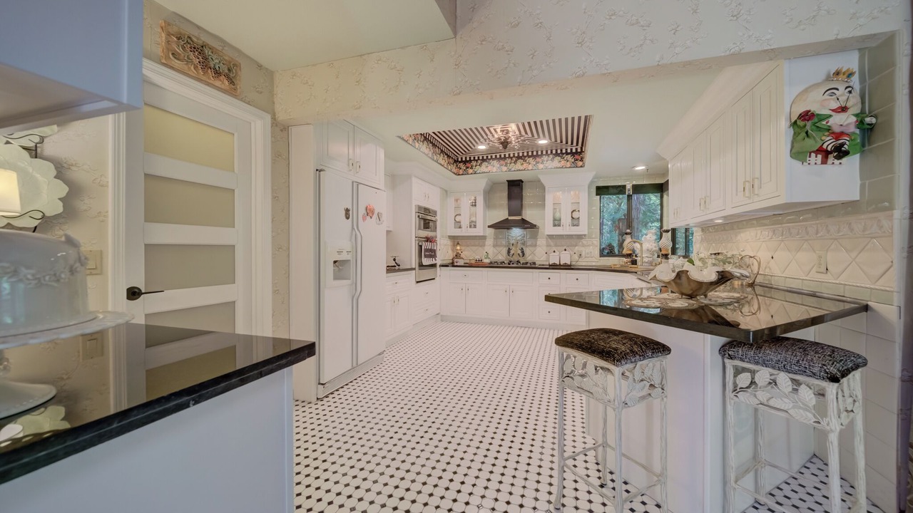 Photo of Kitchen in Alta Sierra