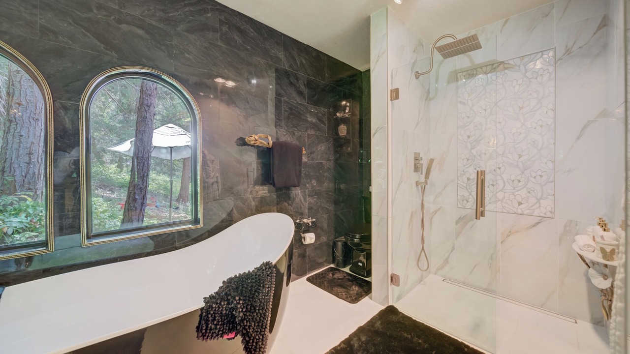 Photo of Bathroom in Alta Sierra