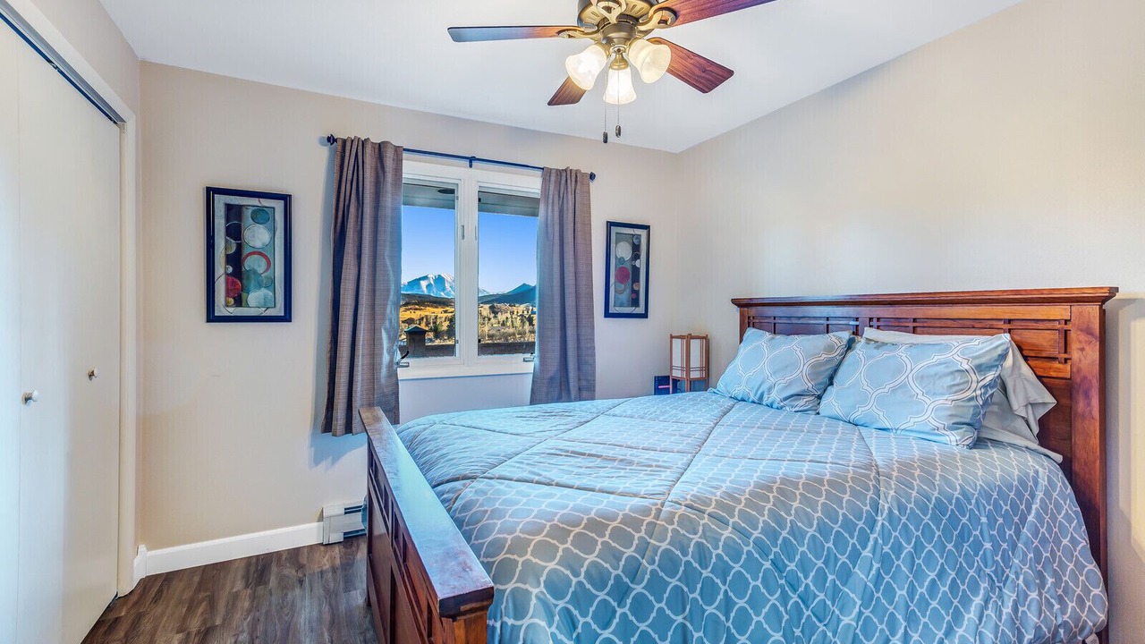 Photo of Bedroom in Glenwood Springs