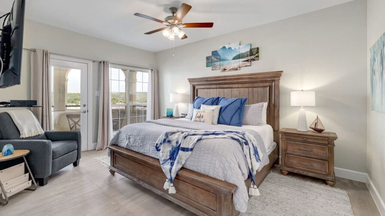 Photo of Bedroom in Highland Lake Estates