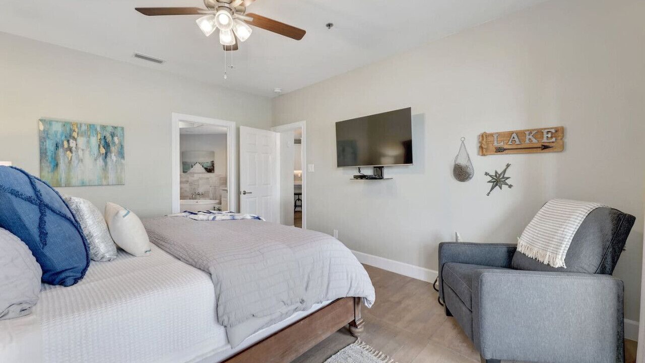 Photo of Bedroom in Highland Lake Estates