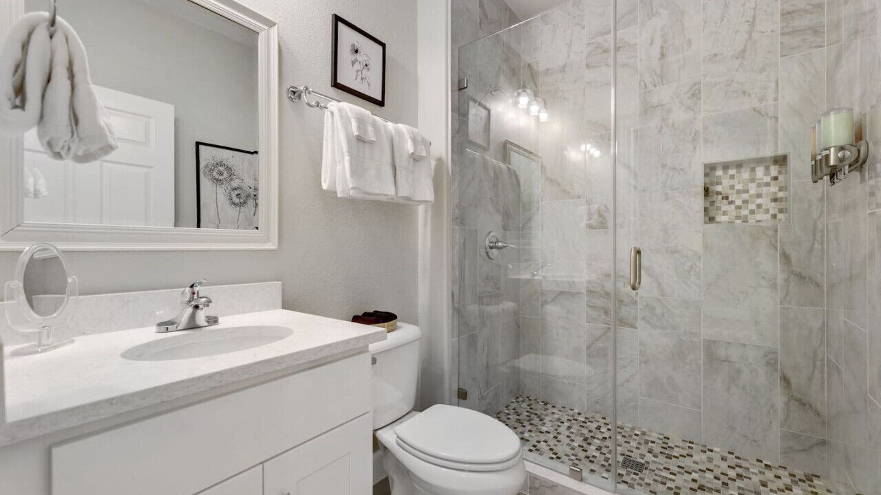 Photo of Bathroom in Highland Lake Estates