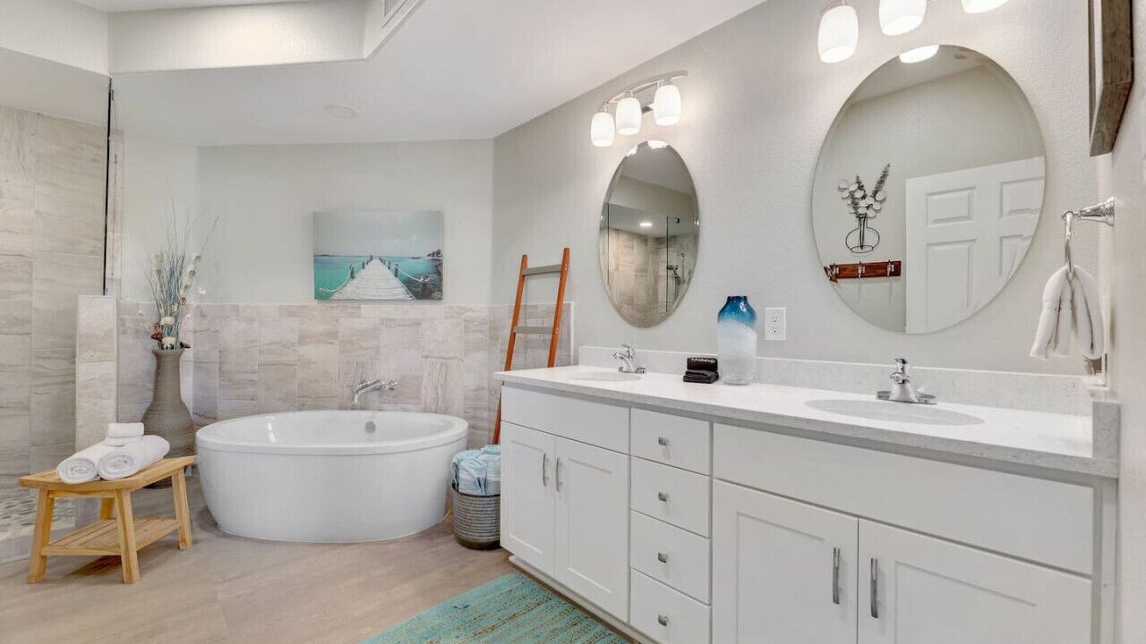 Photo of Bathroom in Highland Lake Estates