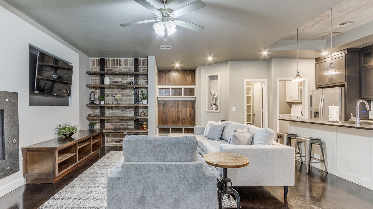 Photo of Livingroom in Edmond