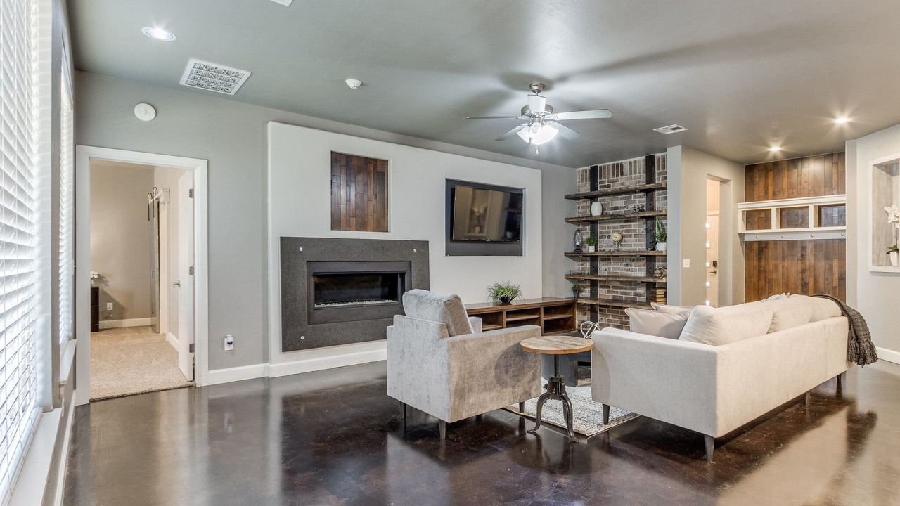 Photo of Livingroom in Edmond