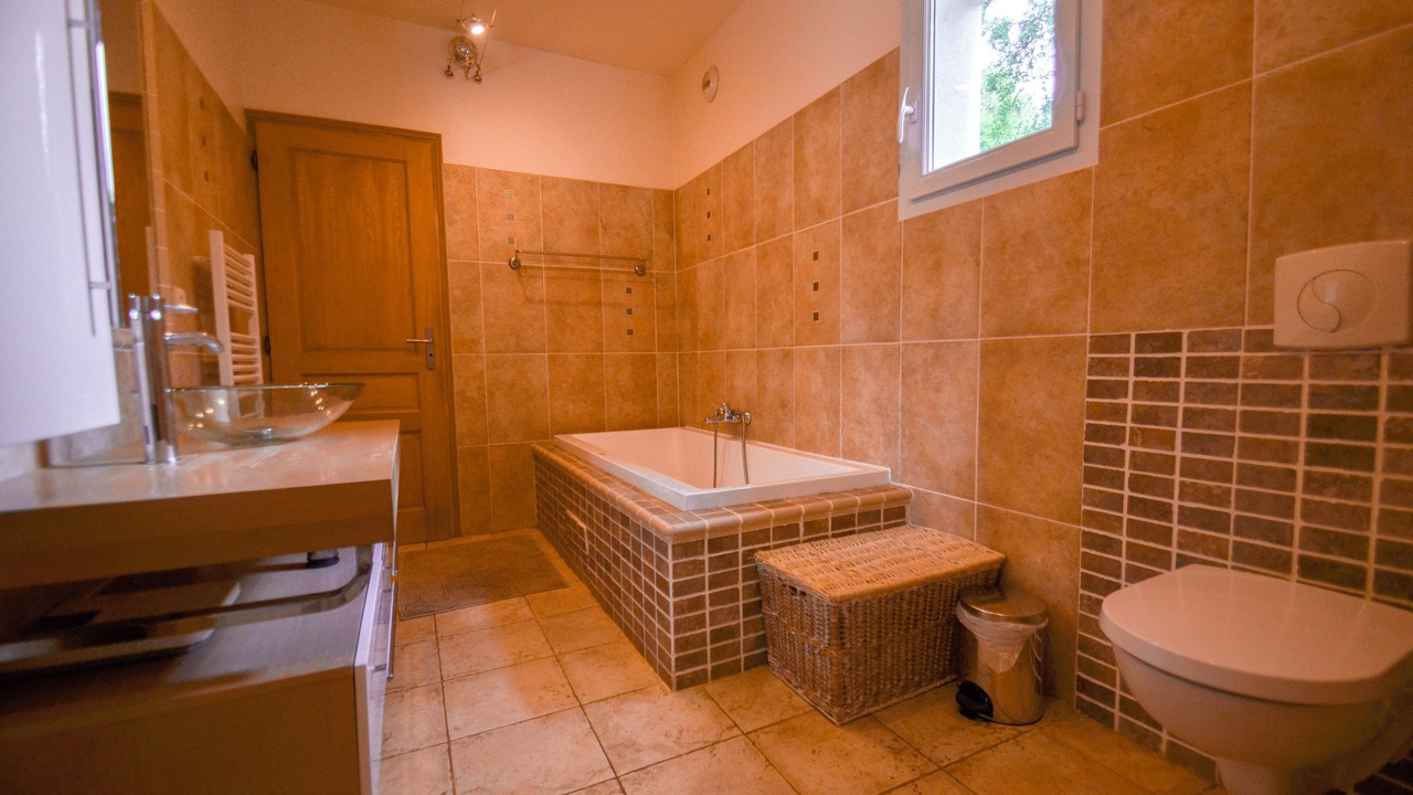 Photo of Bathroom in Oletta