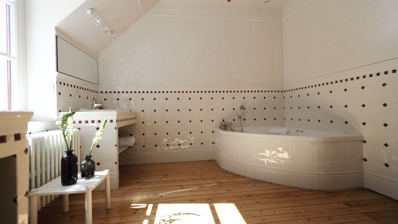 Photo of Bathroom in Noyant-de-Touraine