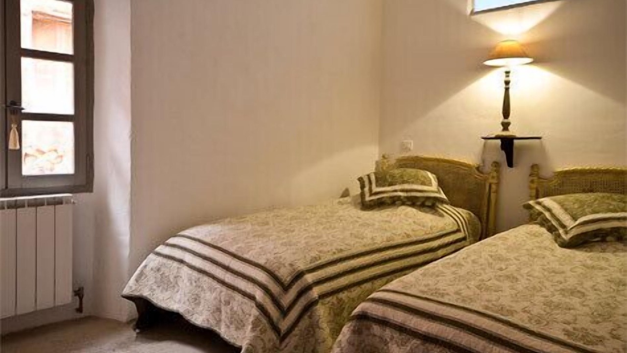 Photo of Bedroom in Roussillon