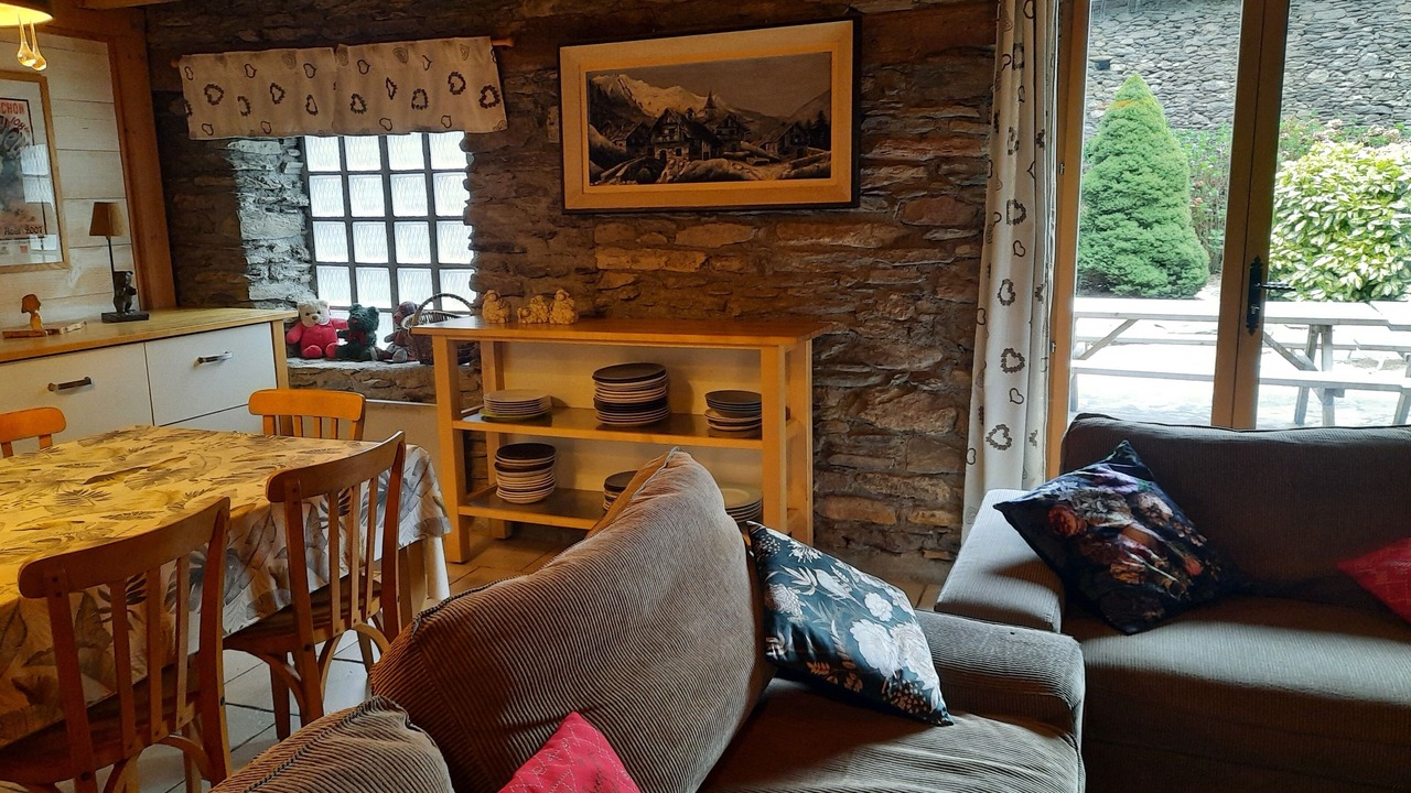 Photo of Livingroom in Antignac