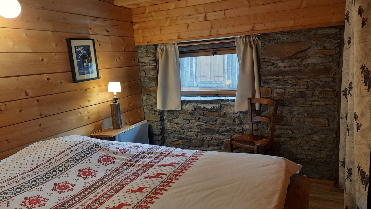 Photo of Bedroom in Antignac