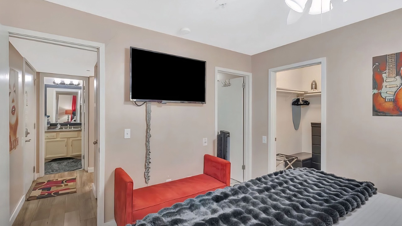 Photo of Bedroom in North Capitol
