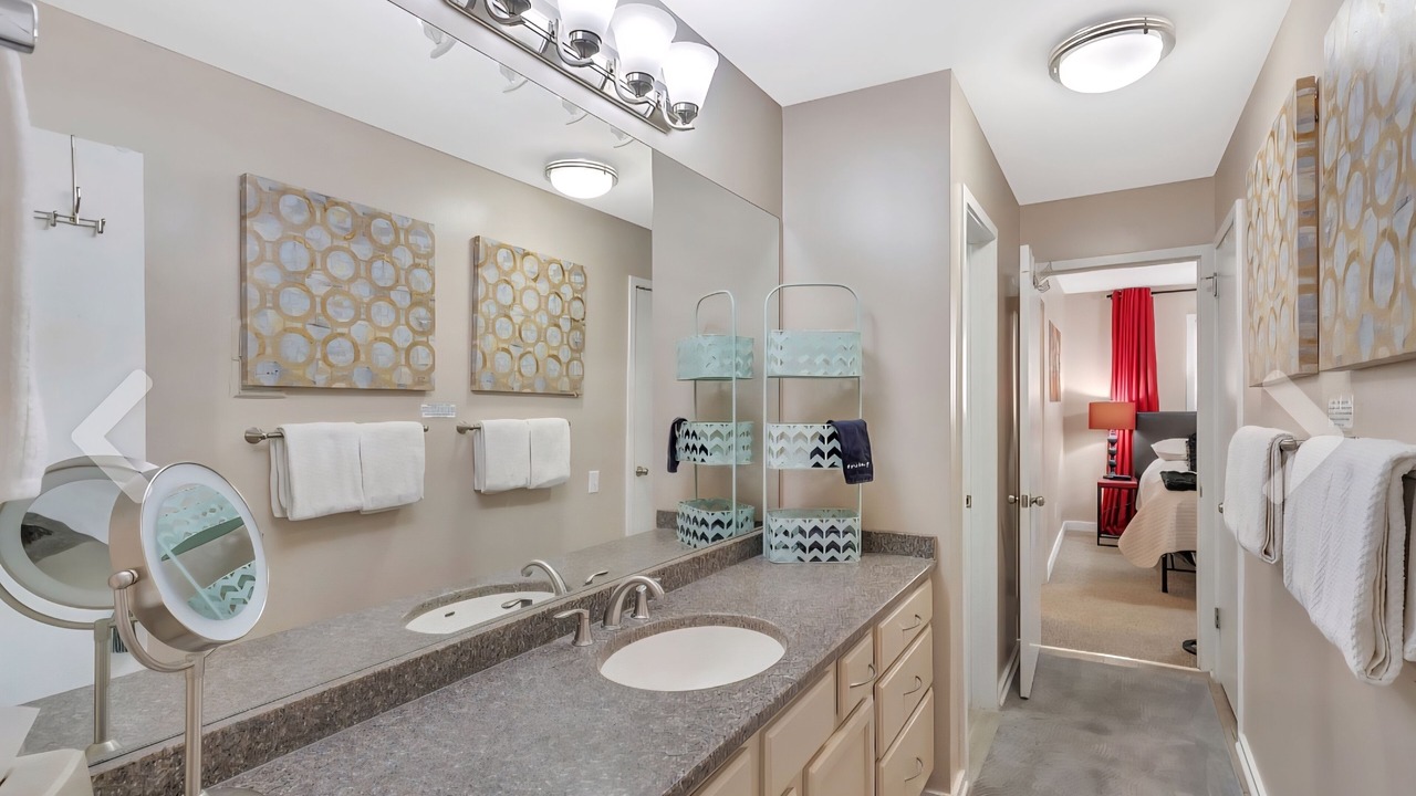 Photo of Bathroom in North Capitol