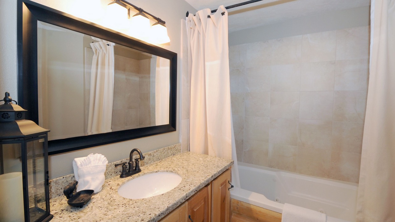 Photo of Bathroom in Deer Valley