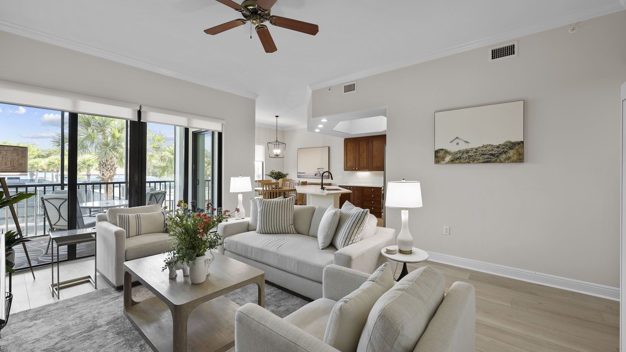 Photo of Livingroom in Naples