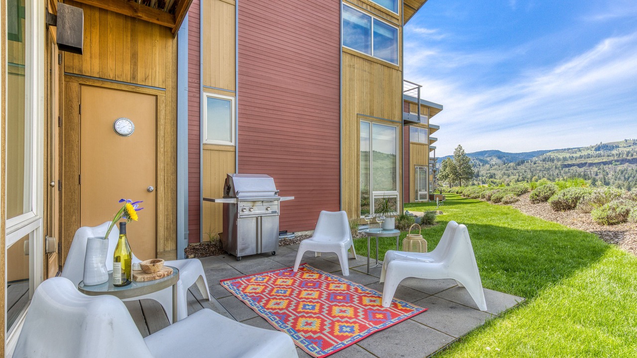 Photo of Patio Balcony in Mosier