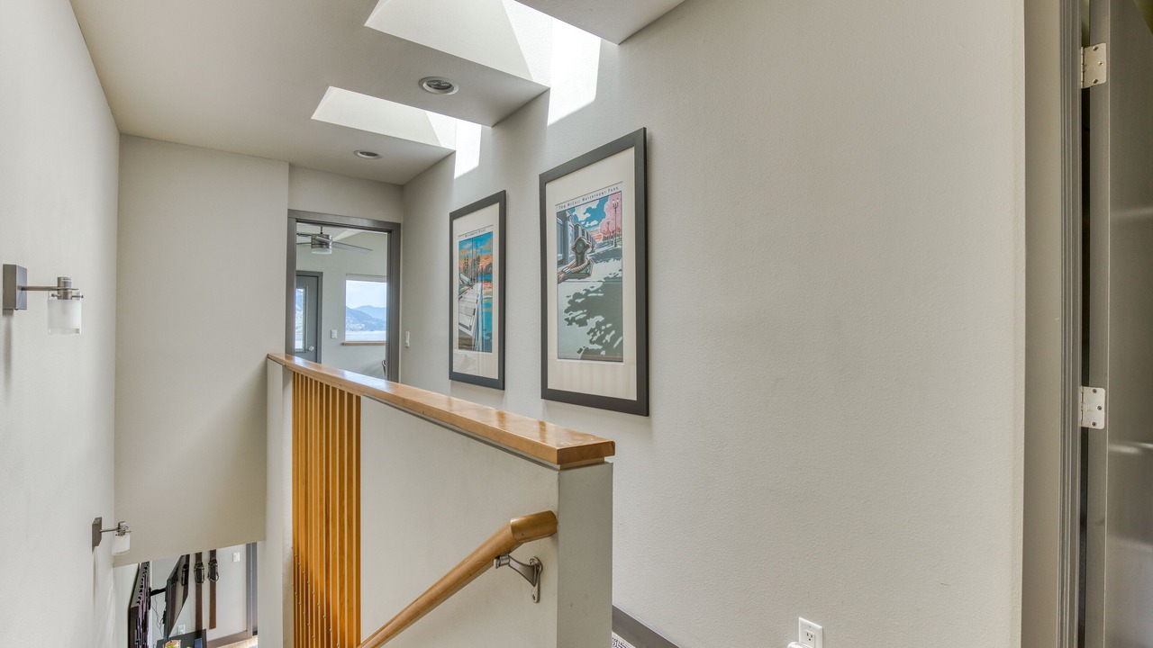 Photo of Others in Mosier