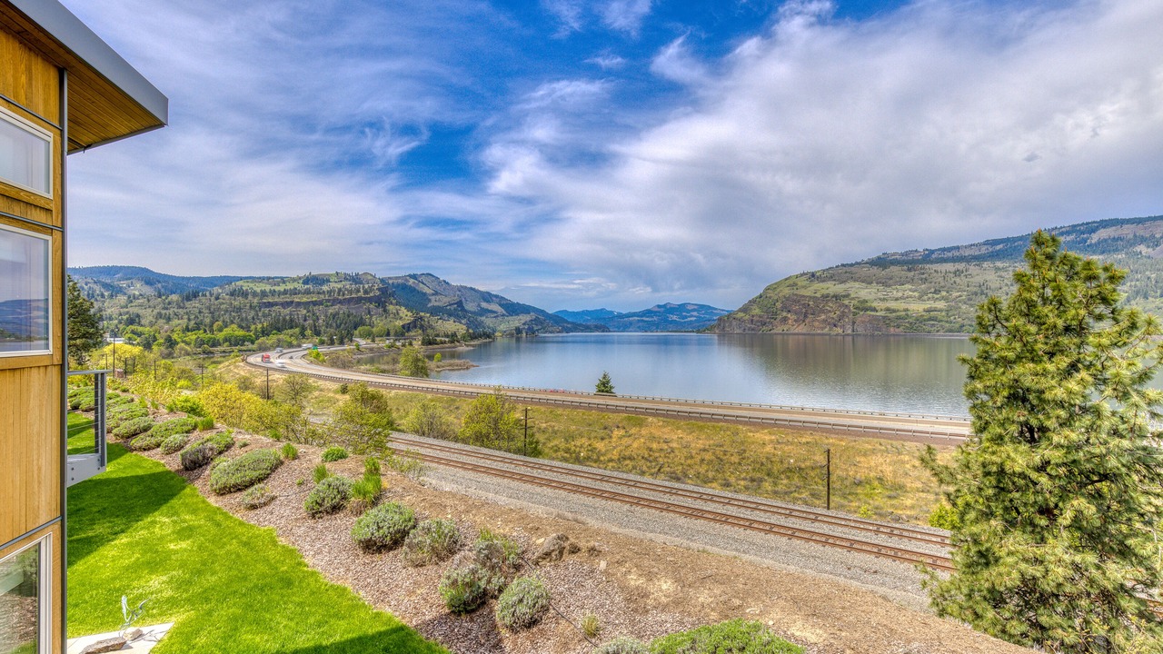 Photo of Others in Mosier