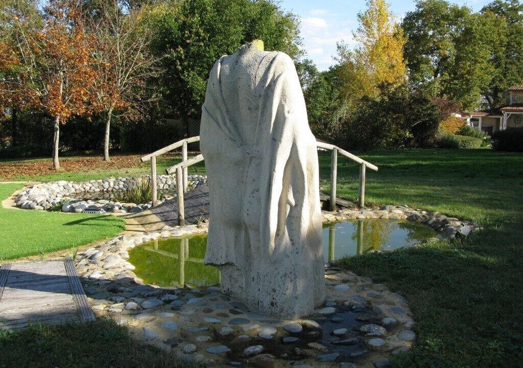 Photo of Others in Valence-sur-Baise
