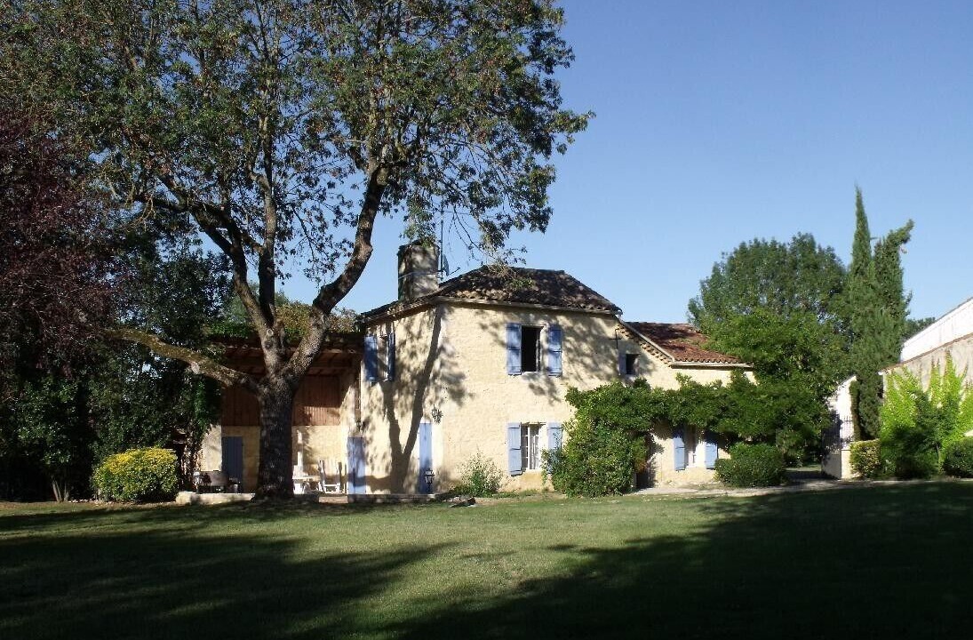 Photo of Others in Valence-sur-Baise