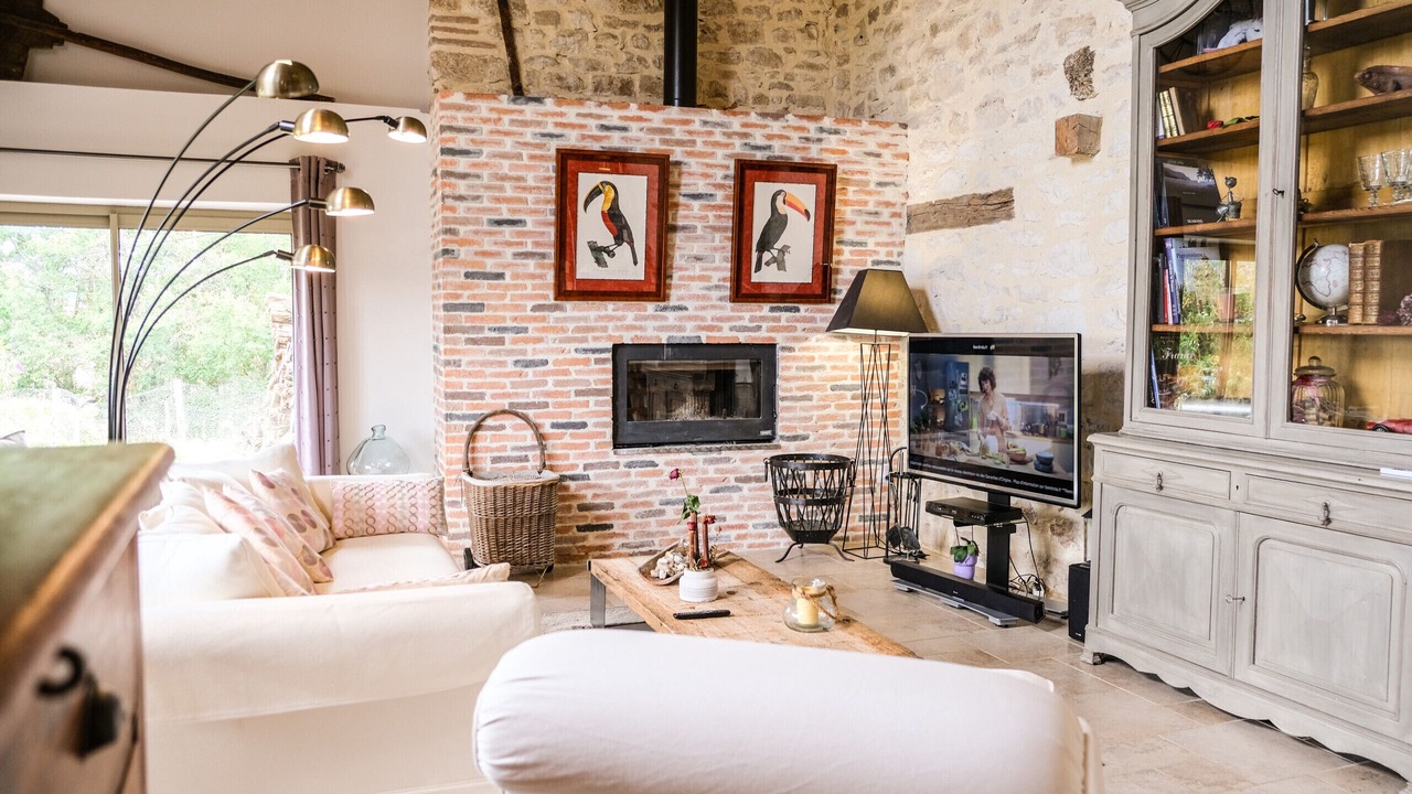 Photo of Livingroom in Castelnau-de-Montmiral