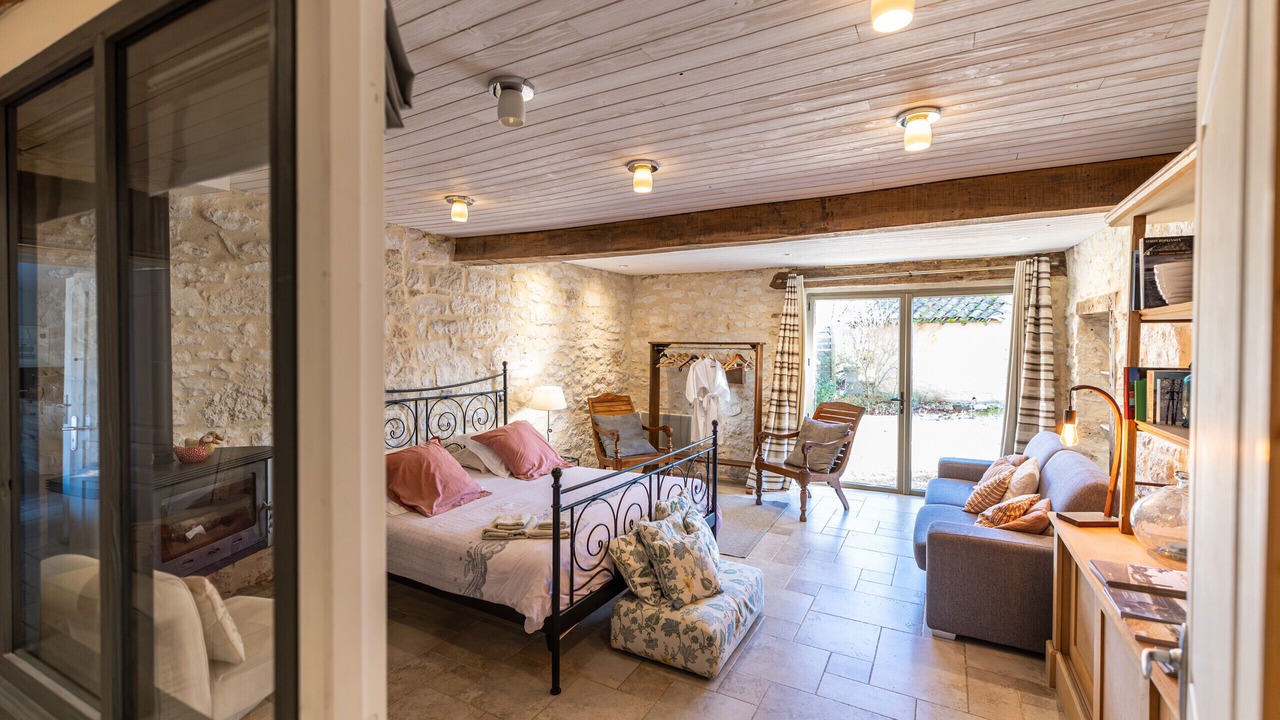 Photo of Bedroom in Castelnau-de-Montmiral