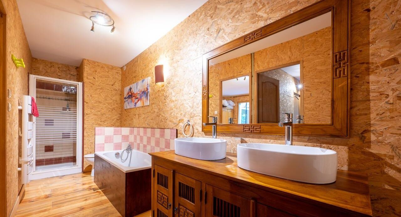 Photo of Bathroom in Saint-Clement