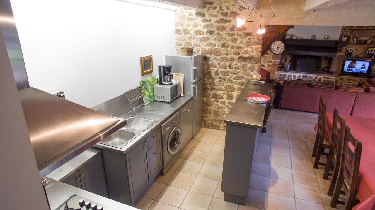 Photo of Kitchen in Sainte-Cecile-du-Cayrou