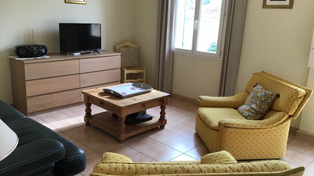 Photo of Livingroom in Lamanon