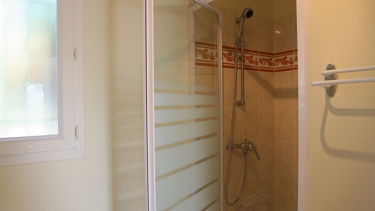 Photo of Bathroom in Lamanon