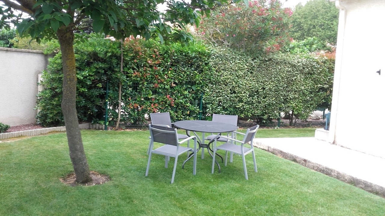 Photo of Outdoor in Lamanon