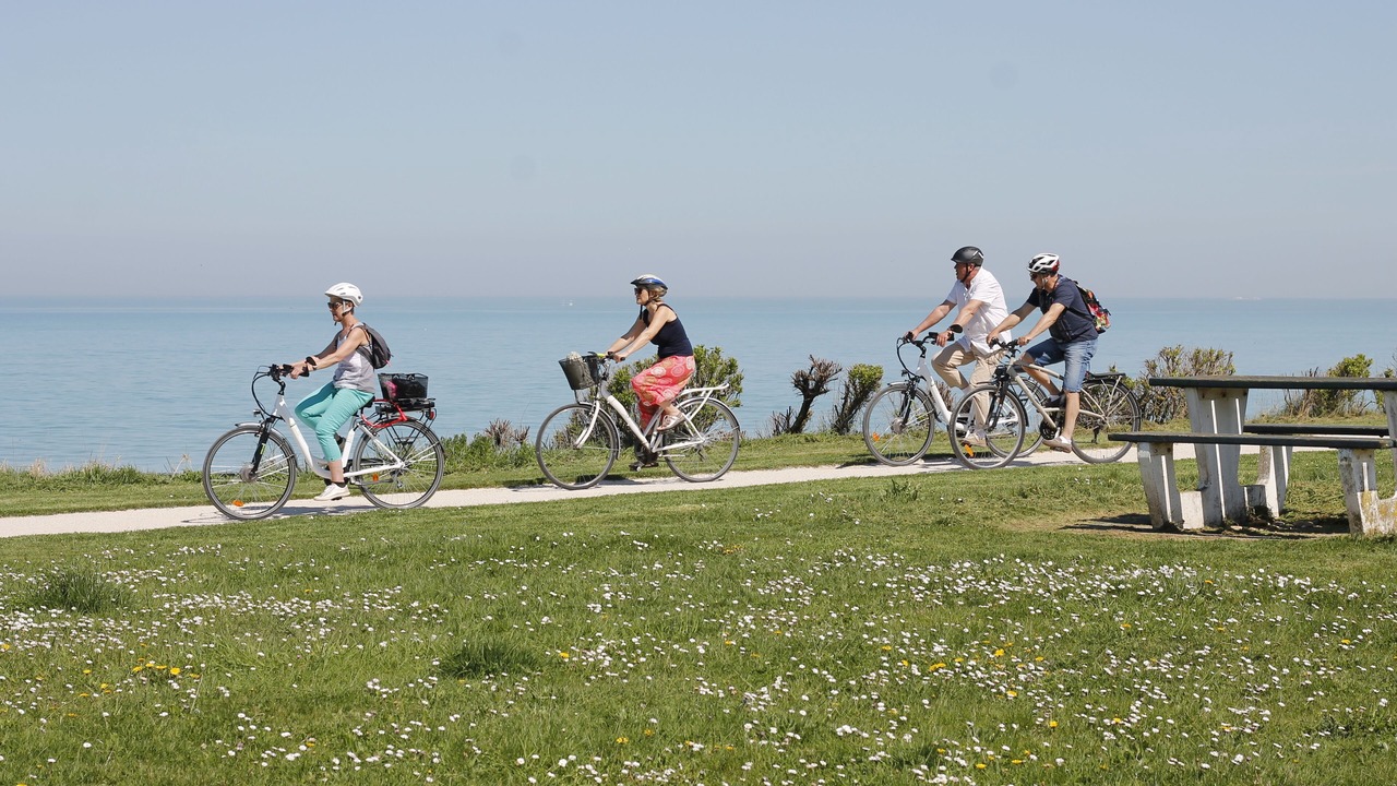 Photo of Others in Bernieres-sur-Mer