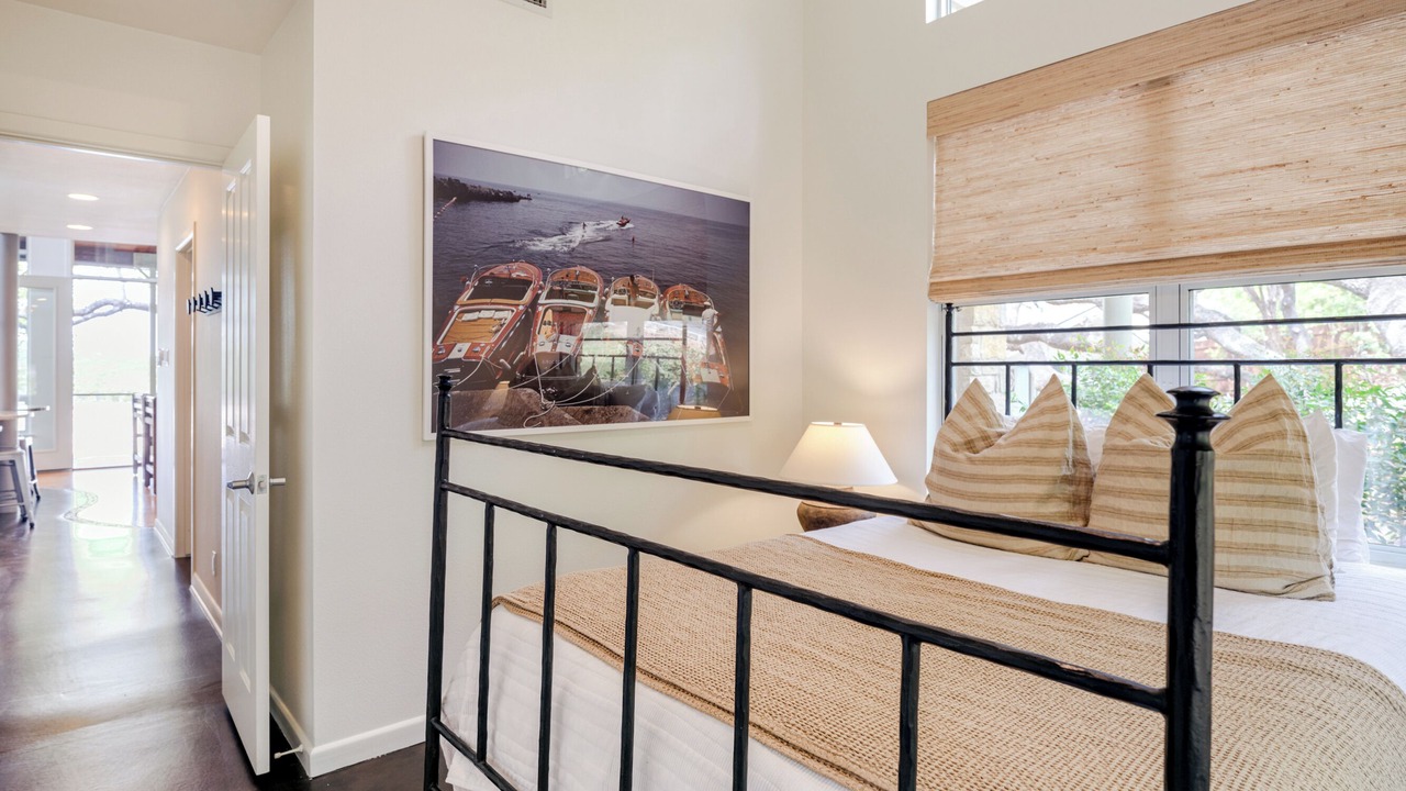 Photo of Bedroom in Volente