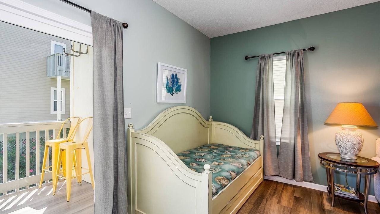 Photo of Bedroom in Pensacola Beach
