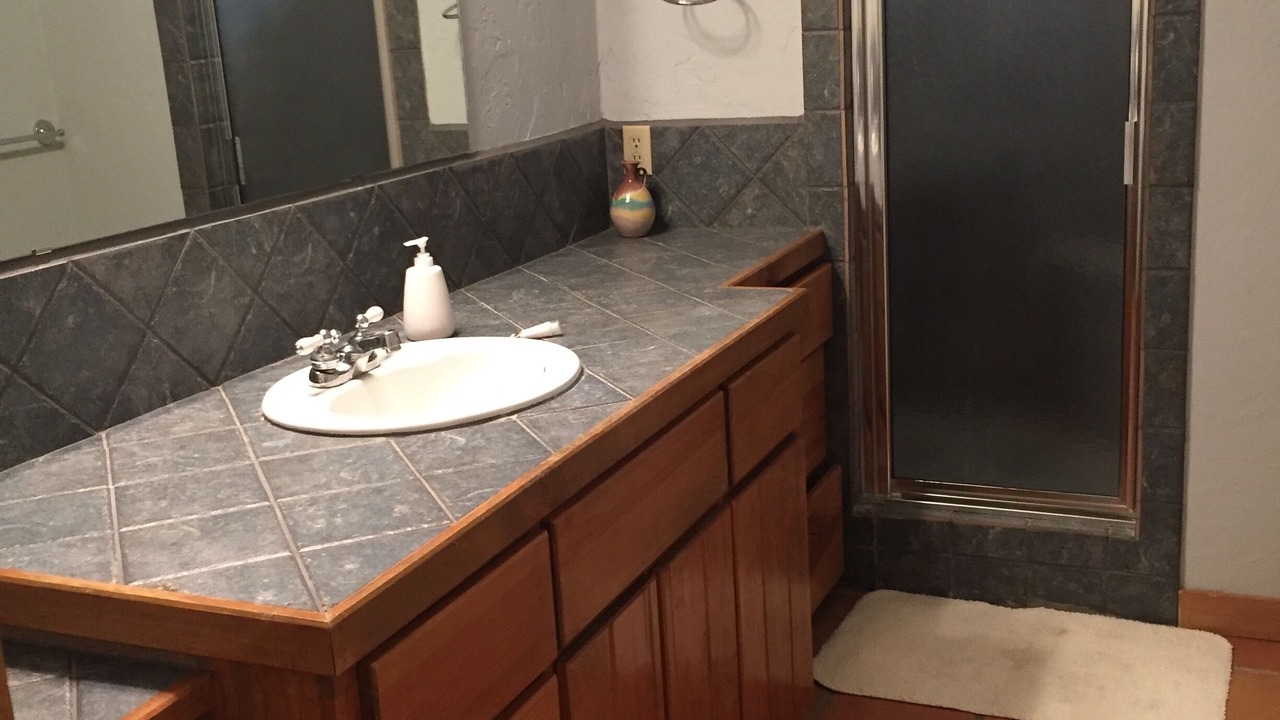 Photo of Bathroom in Hunt