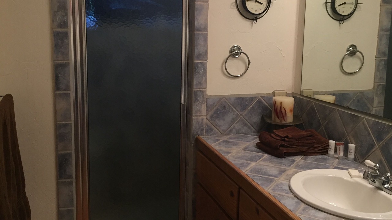 Photo of Bathroom in Hunt