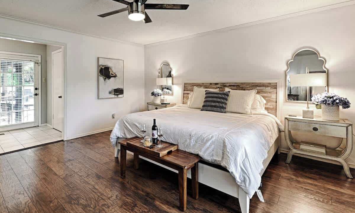 Photo of Bedroom in Las Colinas