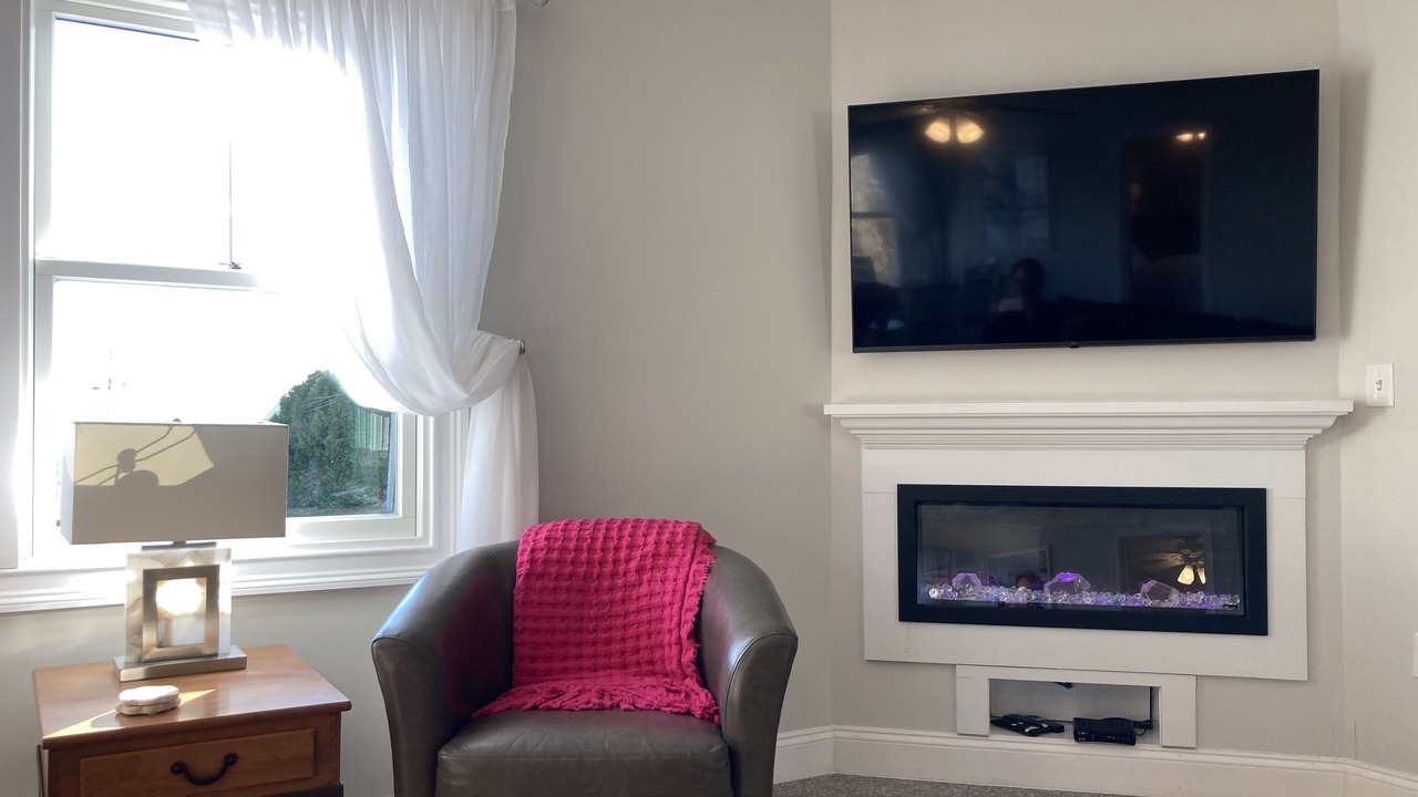 Photo of Others in New London