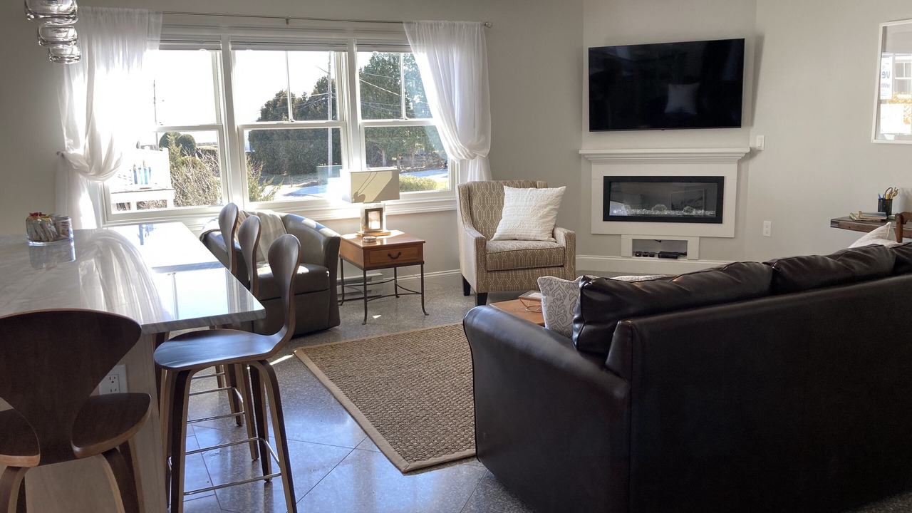 Photo of Livingroom in New London