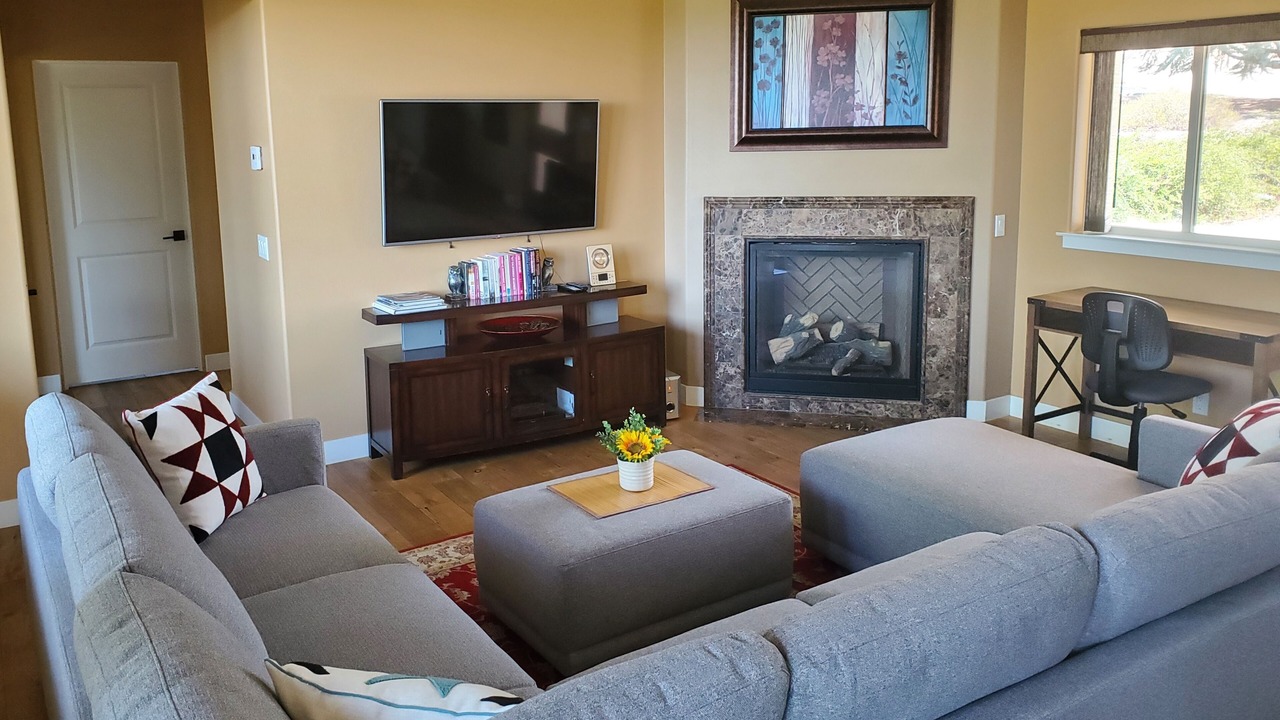 Photo of Livingroom in Ballard