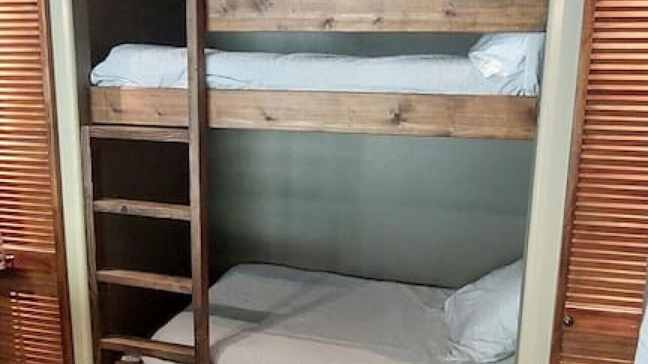 Photo of Bedroom in Colbert