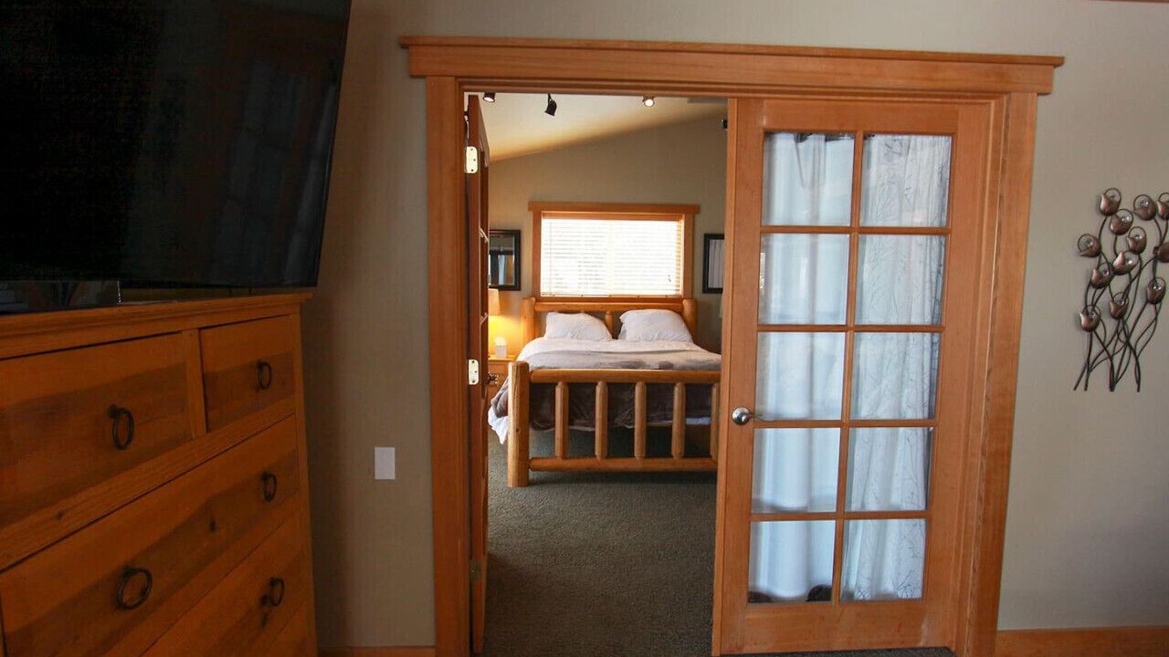 Photo of Bedroom in Colbert