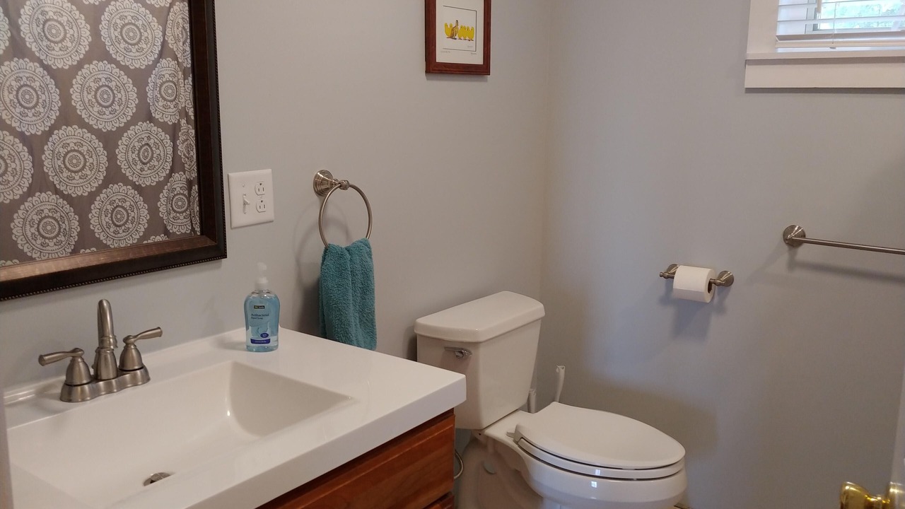 Photo of Bathroom in Ovid